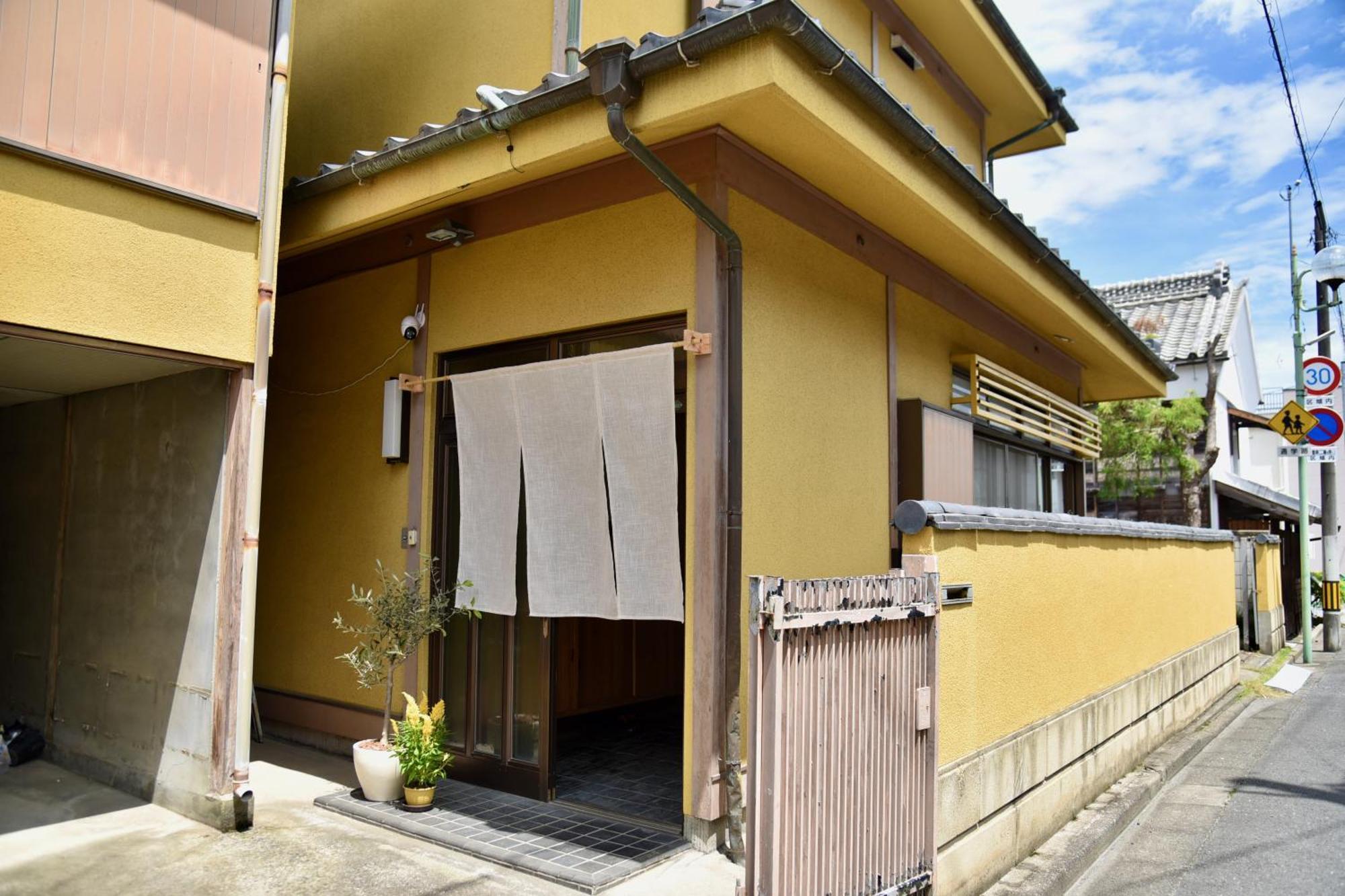 Yellow Inn Kiryu Exterior photo