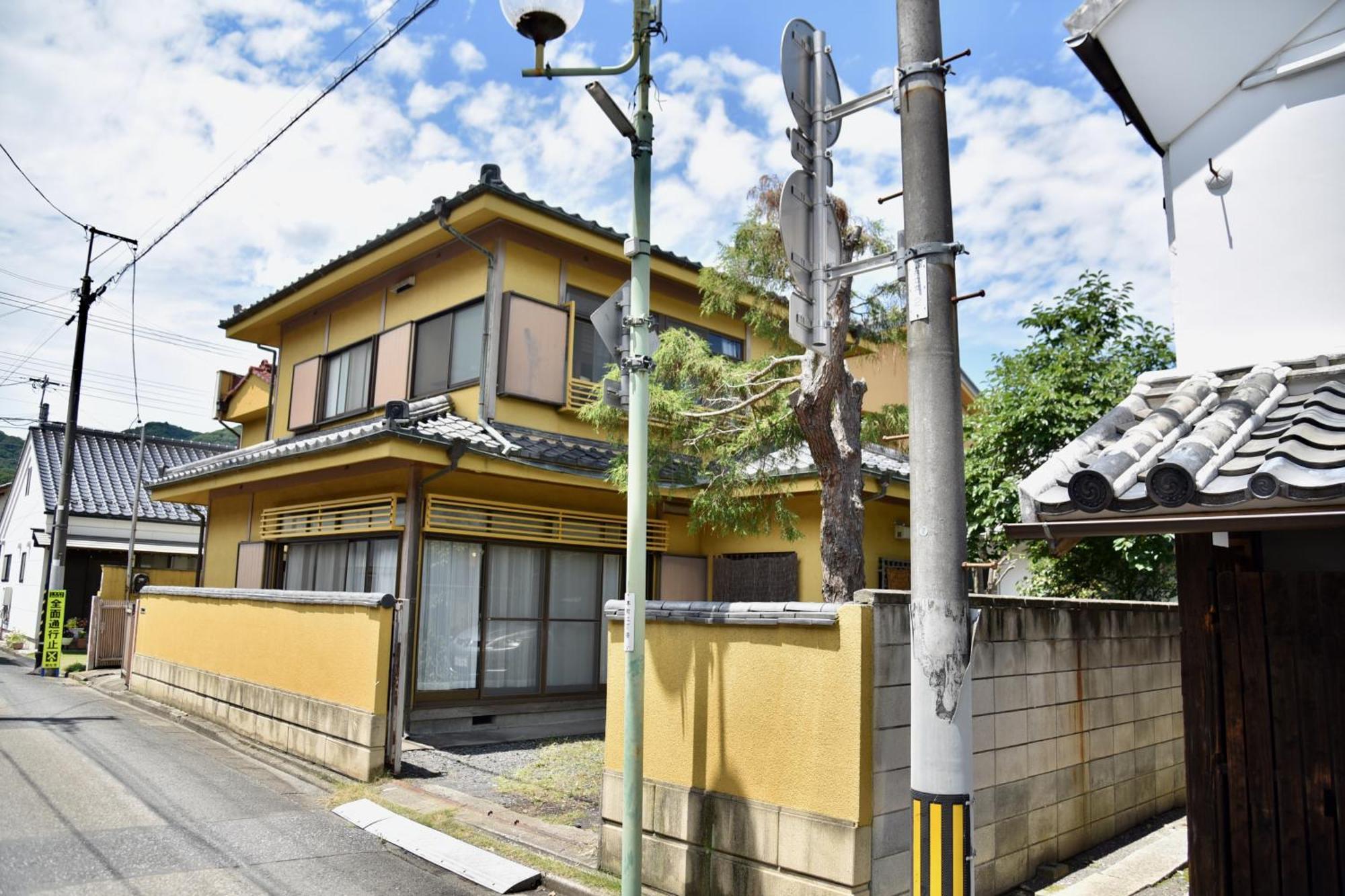 Yellow Inn Kiryu Exterior photo